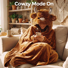 Mewaii® Highland Cow Wearable Blanket Hoodie Ultra Soft Oversized Cozy Blanket for Warm Hugs & Relaxing Moments