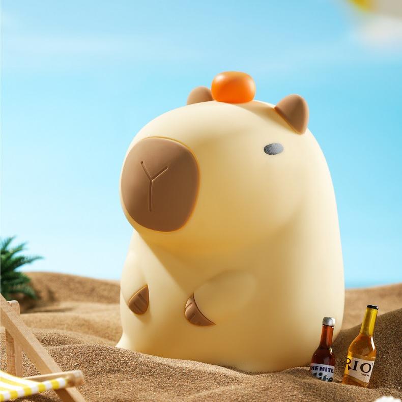 Orangefarbenes Capybara-Squishy-LED-Nachtlicht aus Silikon – perfektes Geschenk für Kinder und Mädchen